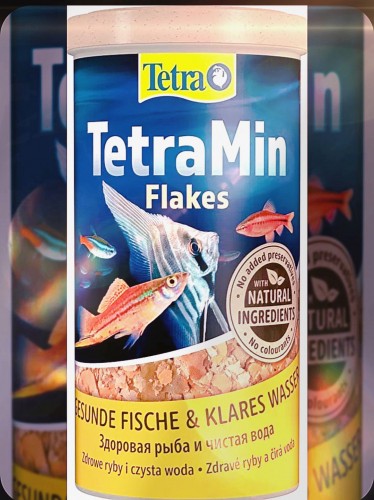 TetraMin, 250 мл — основной корм для всех видов рыб в виде хлопьев